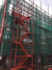 守護高空作業(yè)的生命線 施工安全爬梯的規(guī)范使用與管理